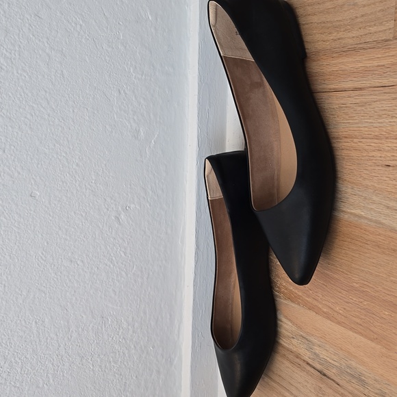 Brand New Amazon Essentials Flats - Picture 1 of 5